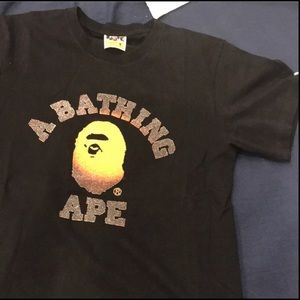 Tee bape M size